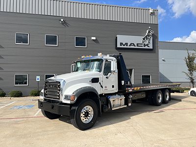 2026 Mack GR64F