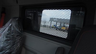 2025 Volvo VHD64B300