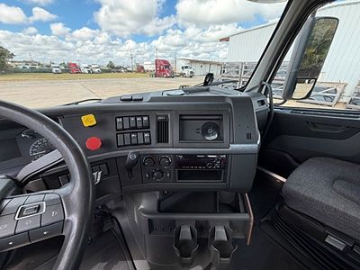 2019 Volvo VNR