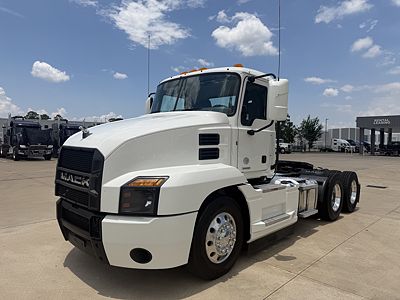 2020 Mack ANTHEM 64T