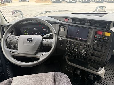 2027 Volvo VNL64T860