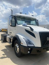 2025 Volvo VNX64T300
