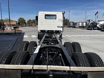 2026 Volvo VHD64F300