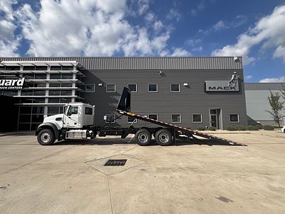 2026 Mack GR64F