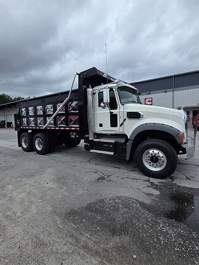 2026 Mack GRANITE 64FR