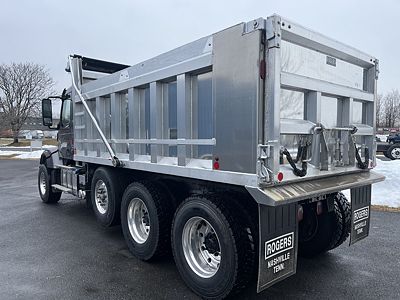 2026 Volvo VHD84F300