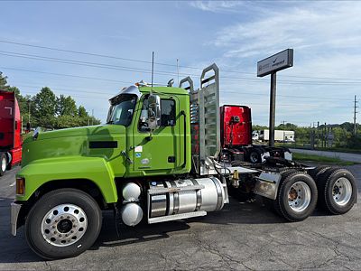 2019 Mack Pinnacle
