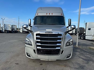 2022 Freightliner CASCADIA 126