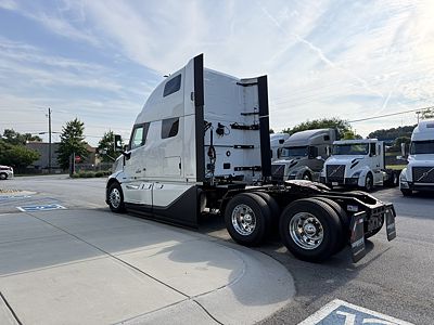 2027 Volvo VNL64T860