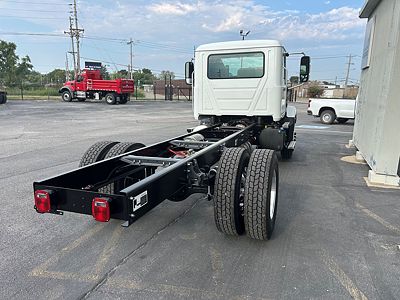 2027 Mack MD742