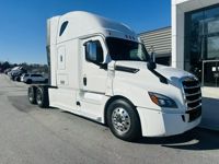2020 Freightliner CASCADIA 126