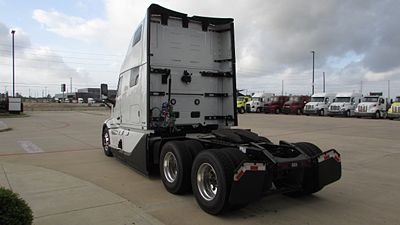 2026 Volvo VNL64T860