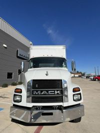 2025 Mack MD6