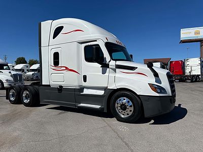 2022 Freightliner CASCADIA 126