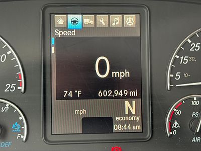 2020 Freightliner CASCADIA 126