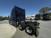2020 Freightliner CASCADIA 126