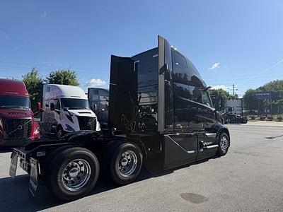 2027 Volvo VNL64T860