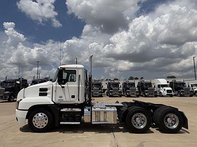2019 Mack ANTHEM 64T