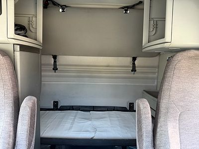 2020 Volvo VNR64T640