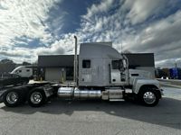2022 Mack PINNACLE 64T