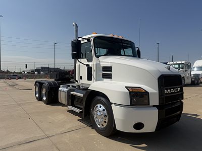 2020 Mack ANTHEM 64T