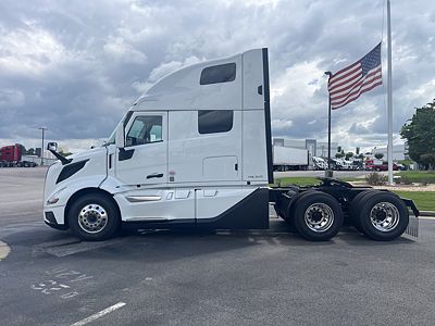 2027 Volvo VNL64T660