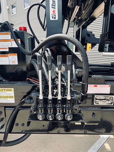 2026 Mack MD742