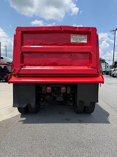 2016 Mack GU713