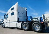 2023 Volvo VNL64T860