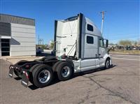 2025 Volvo VNL64T860