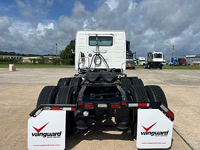 2019 Volvo VNL