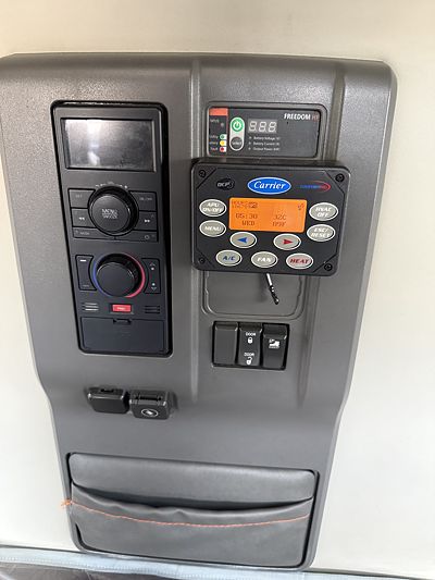 2023 Volvo VNL64T740