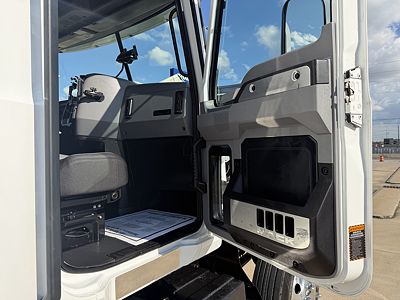 2022 Mack PIN64T
