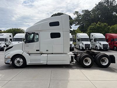 2020 Volvo VNL64T760