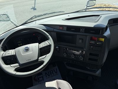 2027 Volvo VNL64T860