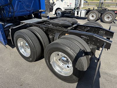 2021 Freightliner CASCADIA 126