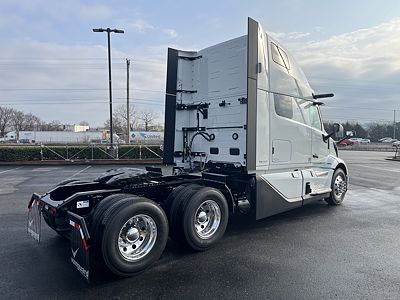 2027 Volvo VNL64T860