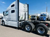 2021 Volvo VNL64T760