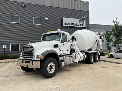 2026 Mack GRANITE 64FR