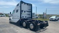 2025 Volvo VNL64T860