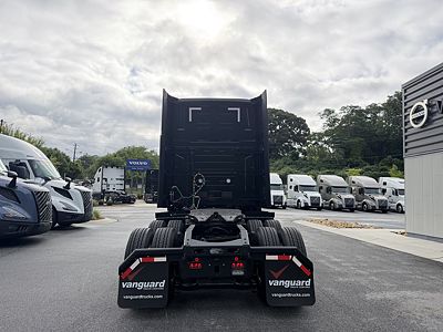 2027 Volvo VNL64T860