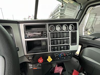 2026 Mack GRANITE 64FT