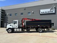 2025 Mack MD7