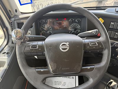 2019 Volvo VNR64T400