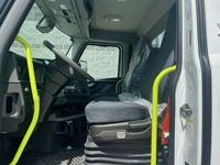 2025 Volvo VNL64T300
