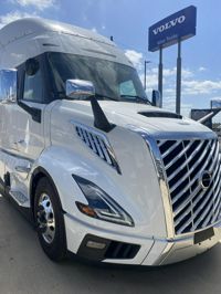 2025 Volvo VNL64T840