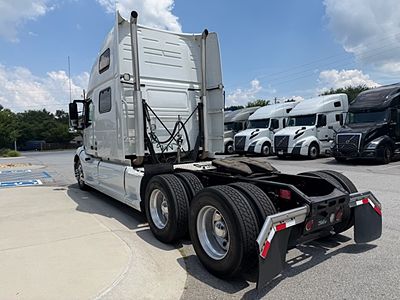 2019 Volvo VNL64T860