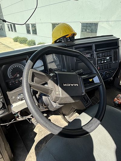 2024 Mack MD642