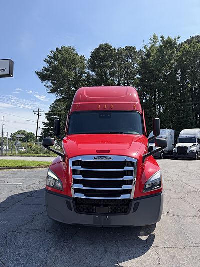 2023 Freightliner CASCADIA 126