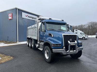 2026 Volvo VHD84F300